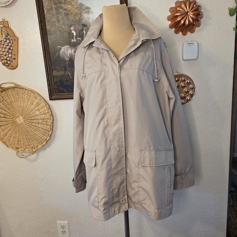 Vintage Tudor Court Hooded Utility Rain Jacket Fisherman Cabin Core